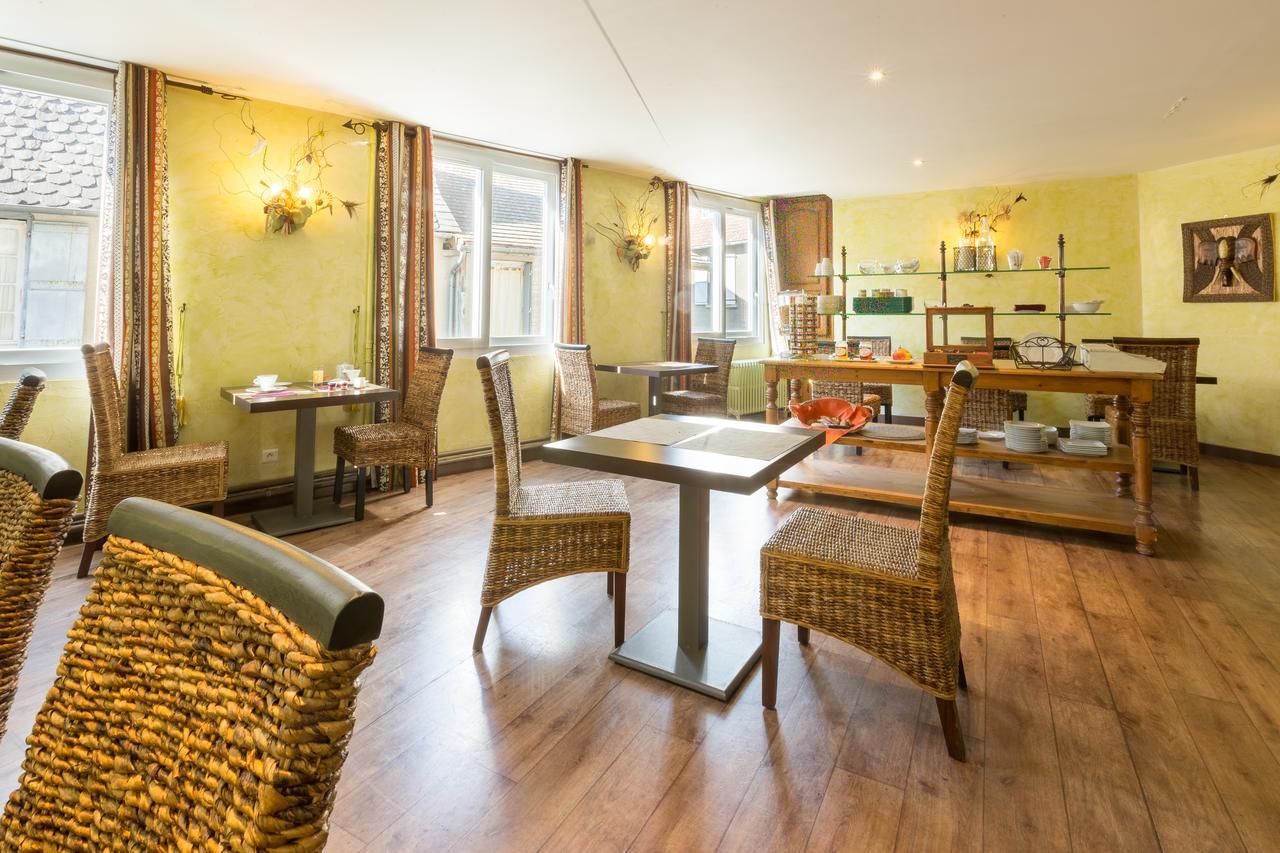 Contact Hotel Le Relais De Vellinus บูลิ-ซัวร์-ดอร์ดองเน ภายนอก รูปภาพ