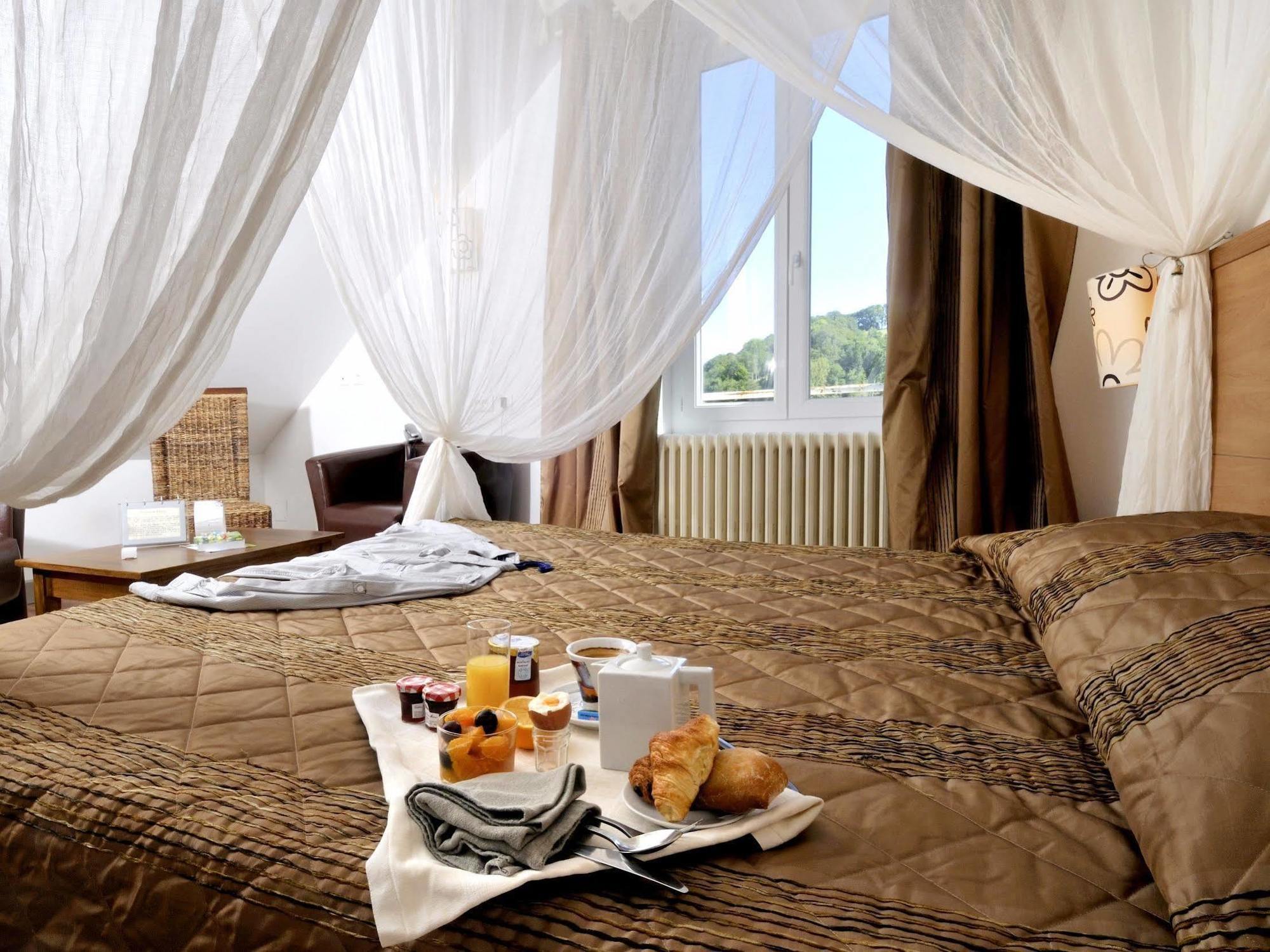 Contact Hotel Le Relais De Vellinus บูลิ-ซัวร์-ดอร์ดองเน ภายนอก รูปภาพ